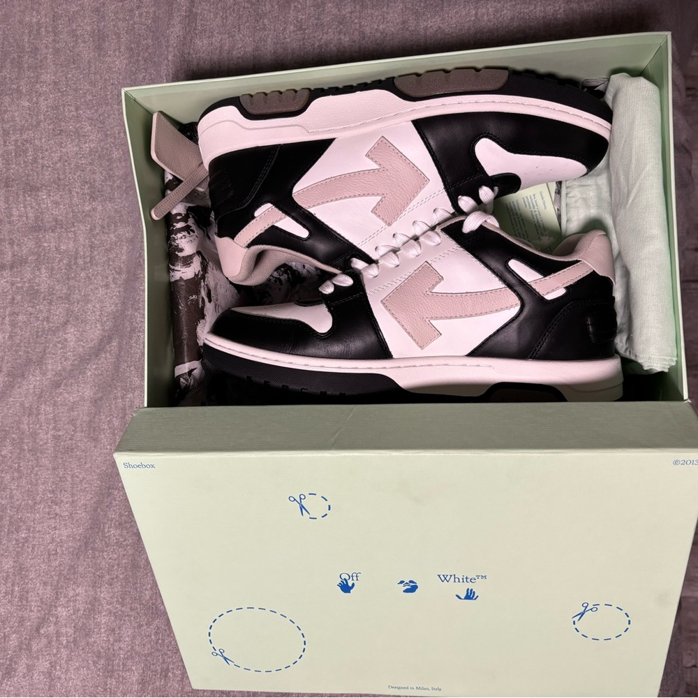 Off white shoes - Picture 3 of 6